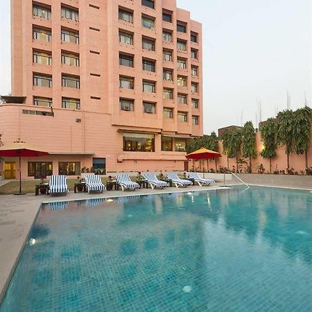 Hotel Hindusthan International, Варанаси Екстериор снимка