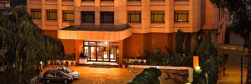 Hotel Hindusthan International, Варанаси Екстериор снимка