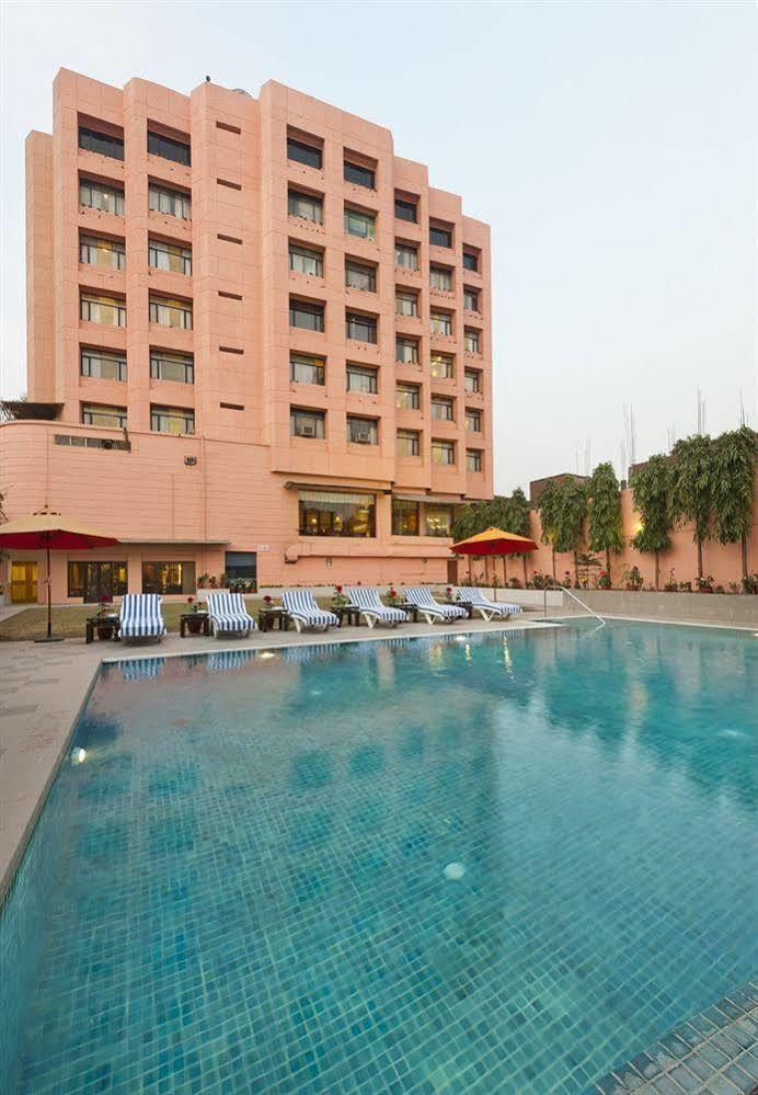 Hotel Hindusthan International, Варанаси Екстериор снимка