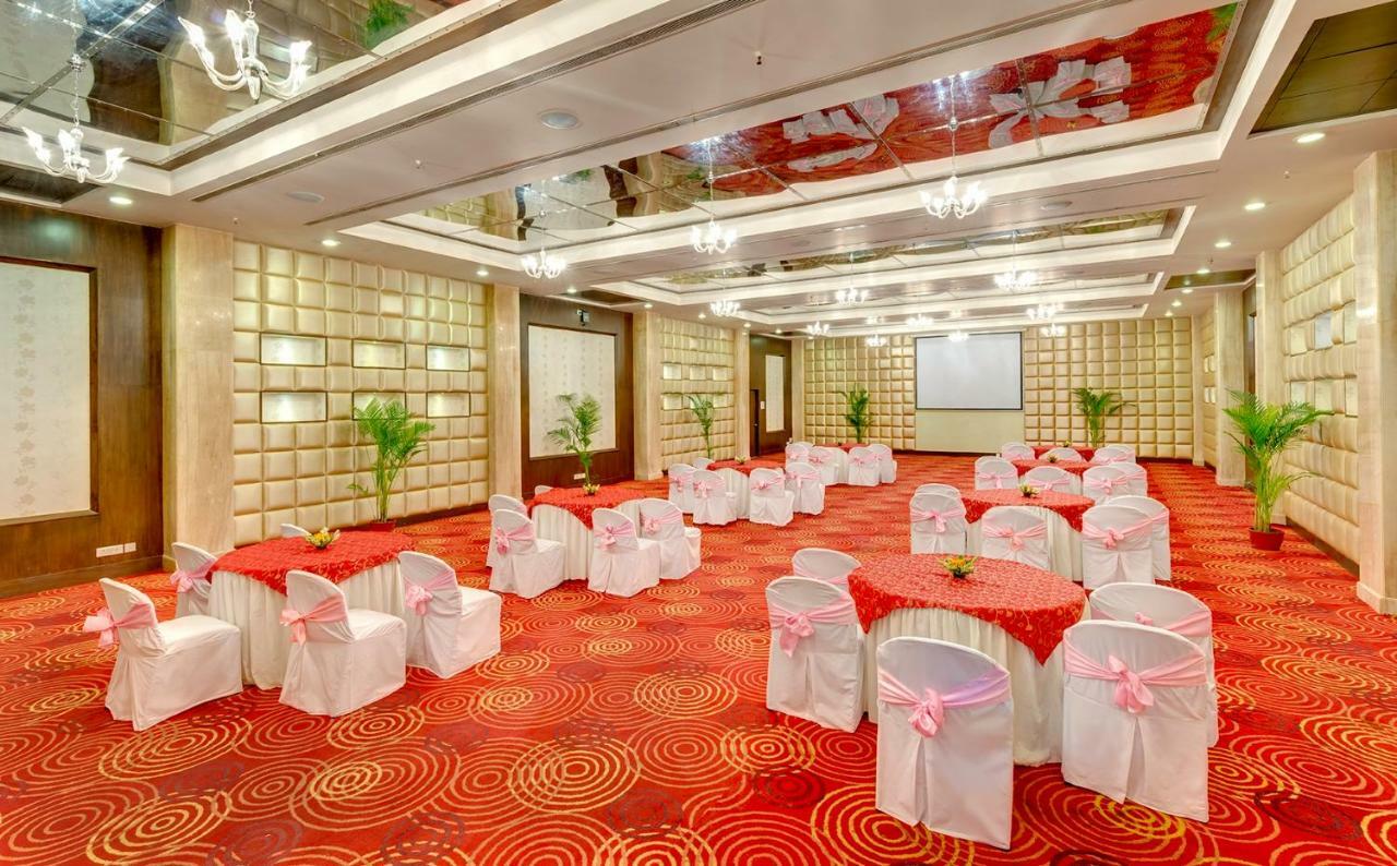 Hotel Hindusthan International, Варанаси Екстериор снимка